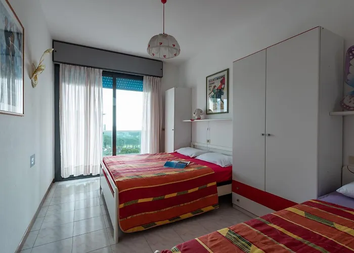 Family Beachfront In With Pool Daire *